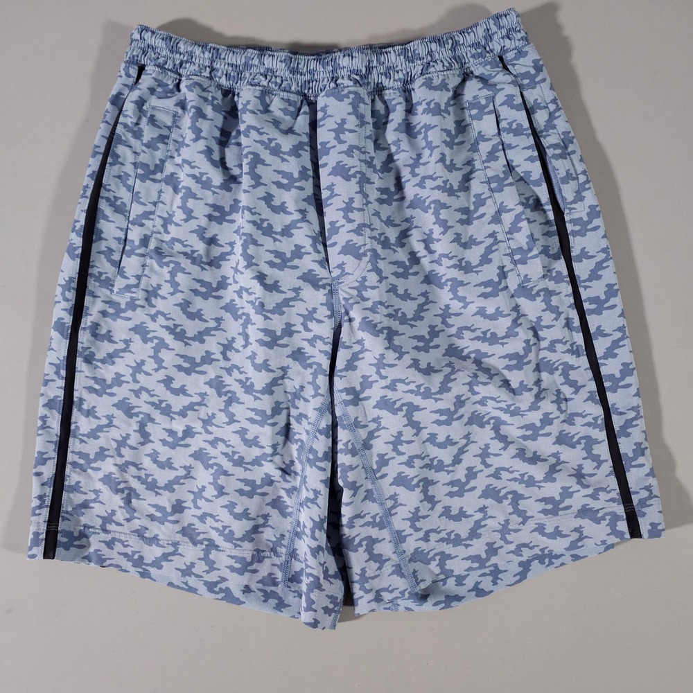 Lululemon Athletic Shorts Mens L Blue Camo Elastic Waist Side Stripe Pockets
